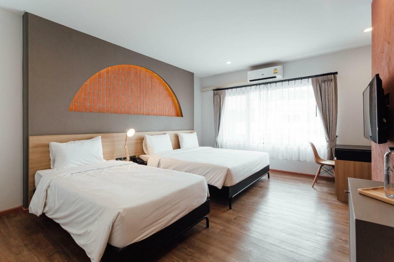 Clay Hotel Udonthani Exterior photo